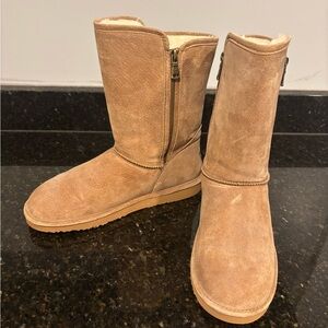 LAMO light brown suede boots